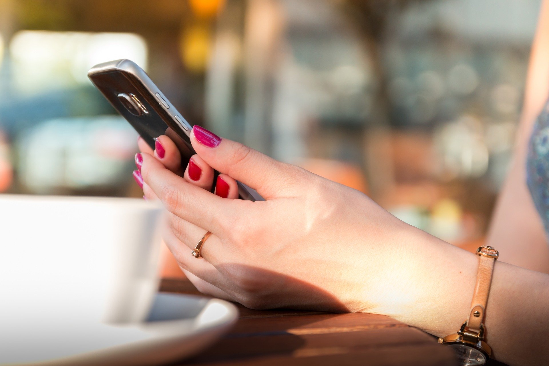 Lady holding phone