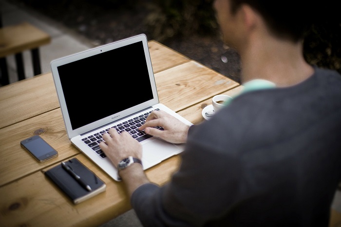 Image-of-man-on-laptop